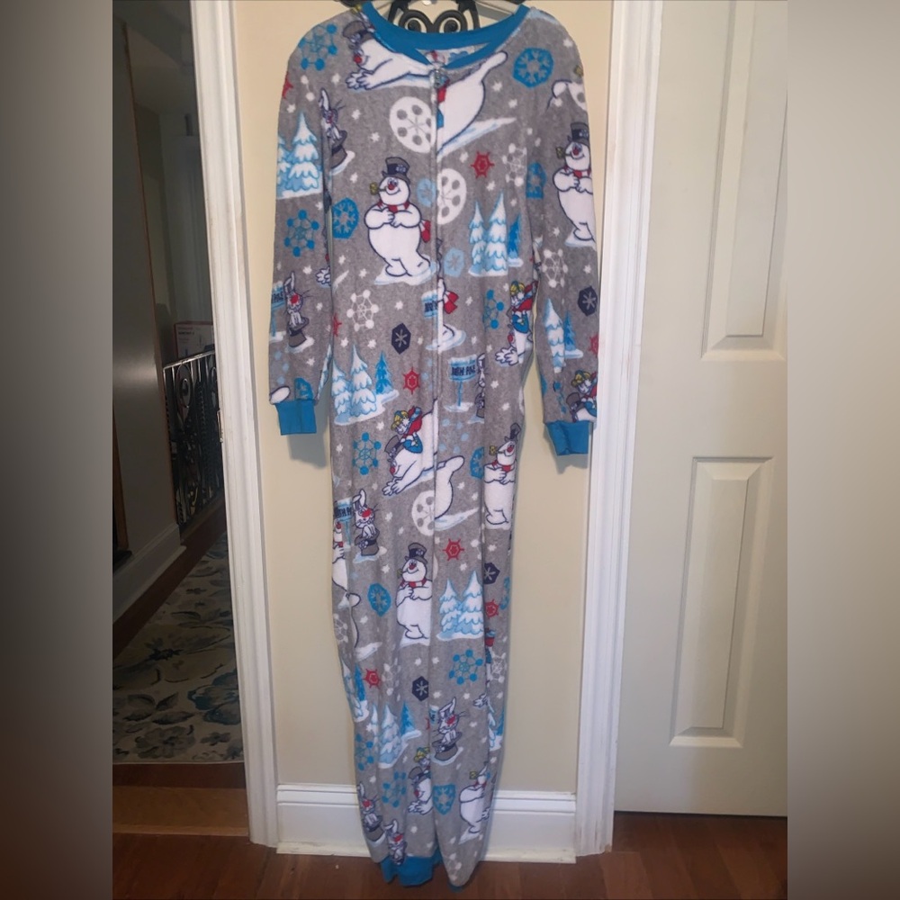 FROSTY THE SNOWMAN WOMENS ONE PIECE PAJAMAS LOUNGEWEAR S (8-10) FULL ZIP W/ FLAP